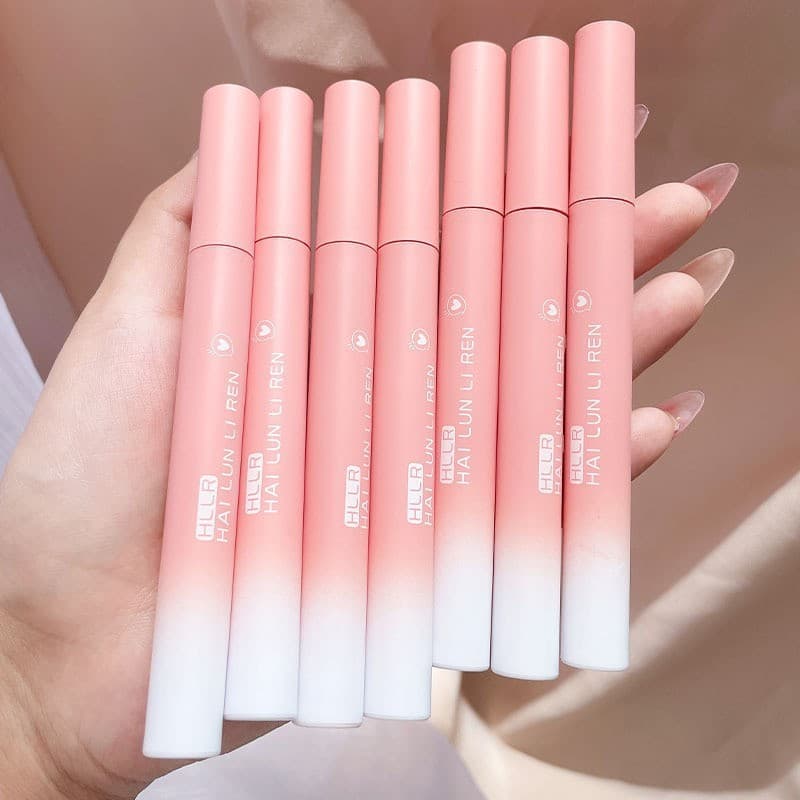 Lip gloss, lipstick, makeup primer, translucent shading 3
