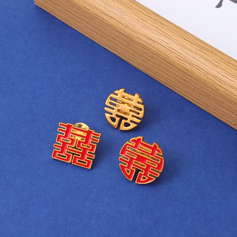 (Cross-border trading), brooch for bride heart shaped, metal red badge, Chinese style, Birthday gift 3