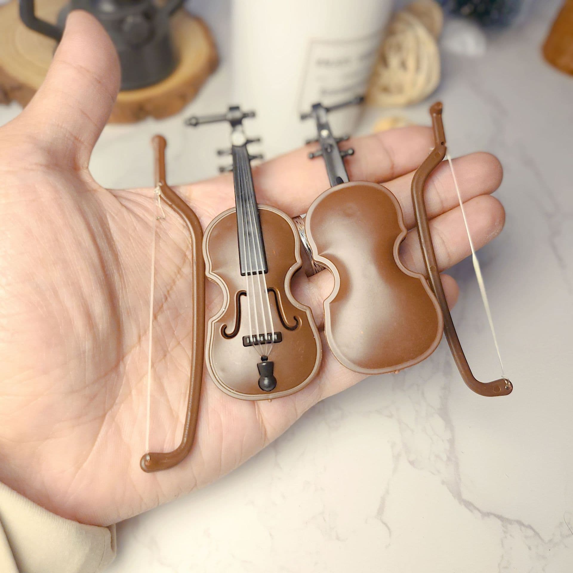 Realistic toy, violin, mini model, family doll house 2