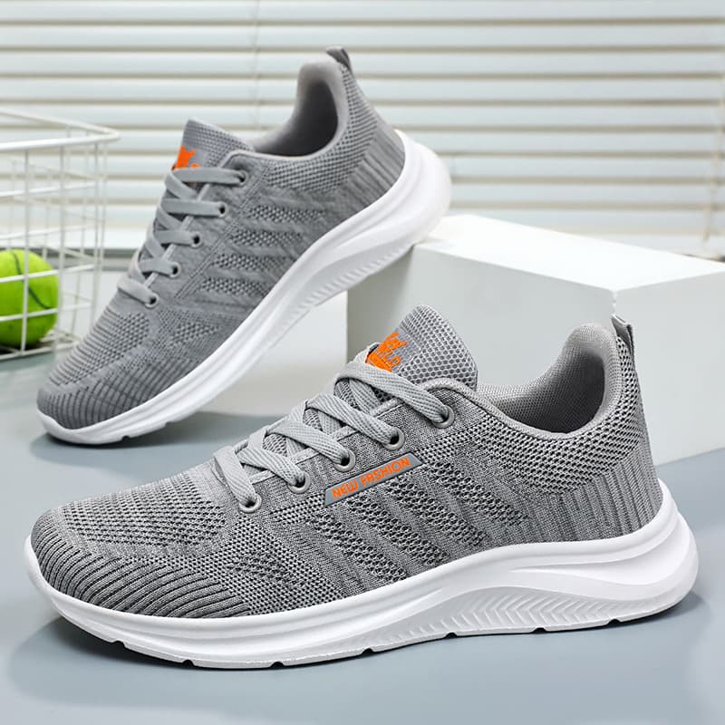 Breathable black sports lightweight casual footwear for leisure, simple and elegant design, for beloved, made with flyknit technology 2