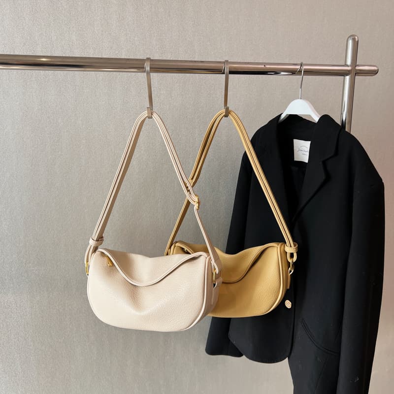 Retro capacious shoulder bag, demi-season fashionable one-shoulder bag 2