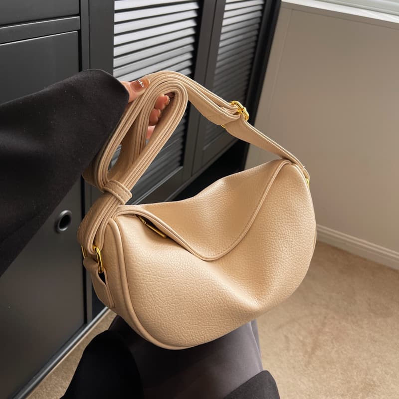 Retro capacious shoulder bag, demi-season fashionable one-shoulder bag 3