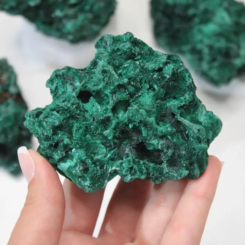 Natural malachite proto-crystal mineral specimens irregular demagnetization ornaments popular science collection crystal craft wholesale 2