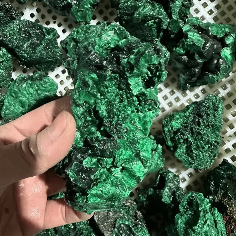 Natural malachite proto-crystal mineral specimens irregular demagnetization ornaments popular science collection crystal craft wholesale 1