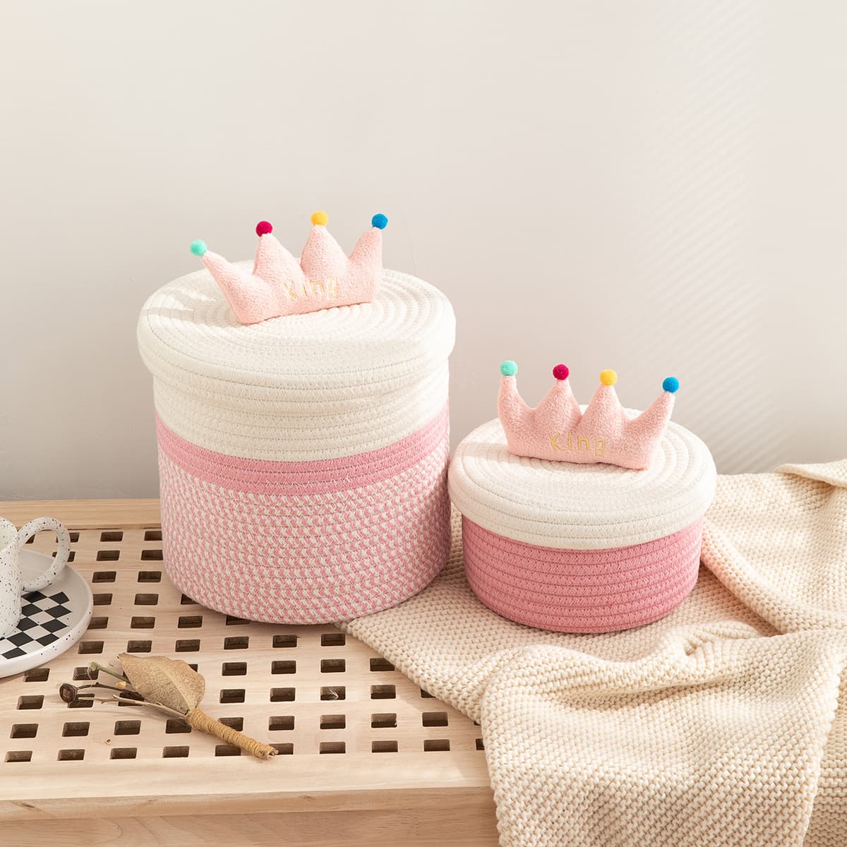 Fuchsia round storage system, toy, table storage basket, accessory, storage box 1