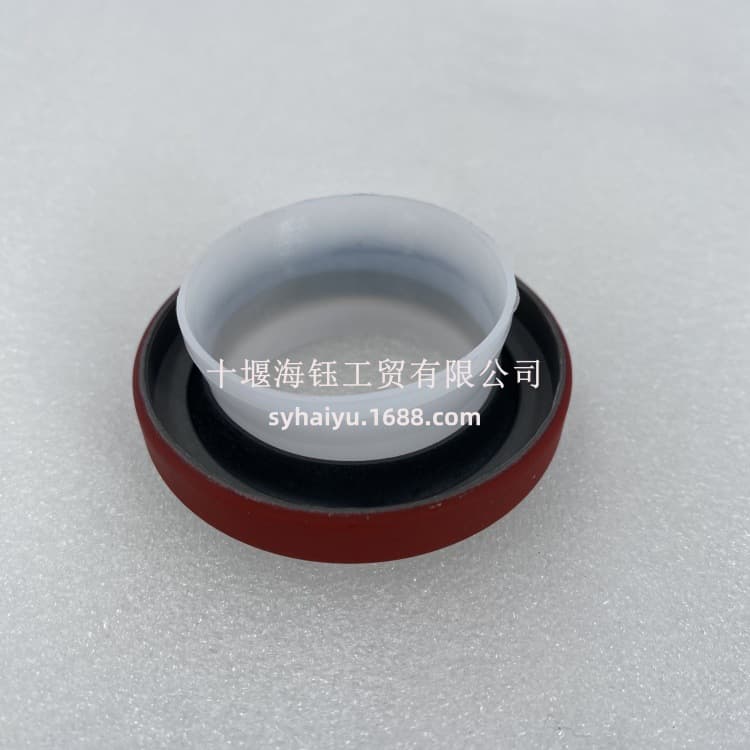 Suitable for Cummins NT855 engine fan hub oil seal part number 200307 4
