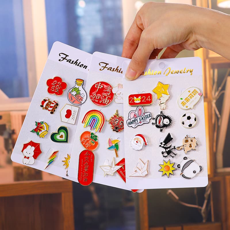 Cartoon metal brooch, brand trench coat, fresh cute backpack, bag accessory, badge 2