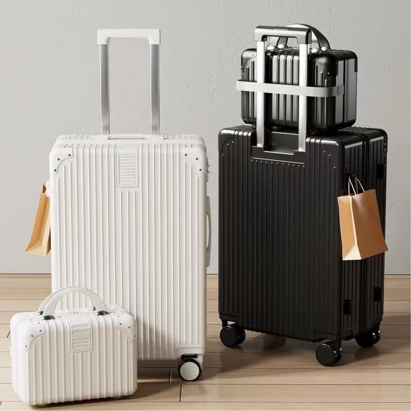 Retro universal durable suitcase on wheels, capacious box 2