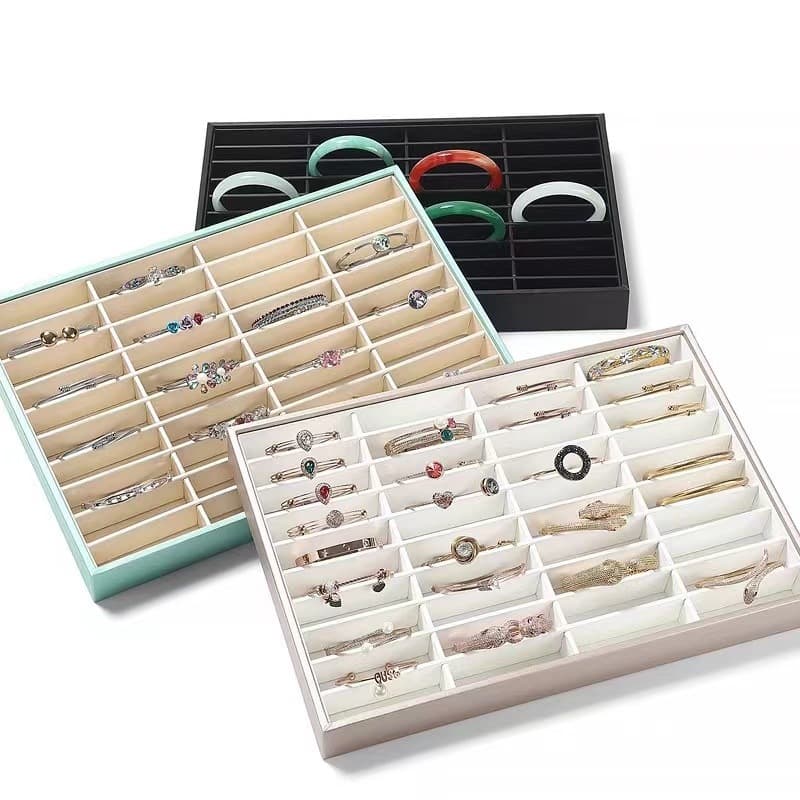 Bracelet, stand, storage box, 40 1