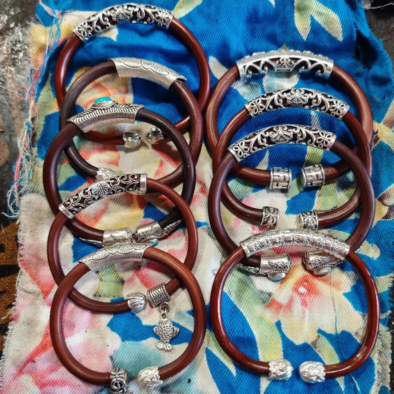 Tibet authentic natural wild chicken blood vine bracelet, currency special price manufacturer wholesale volume first-hand goods source 3