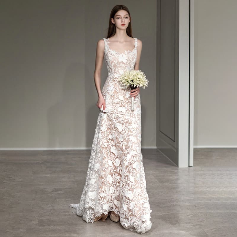 White lace autumn wedding dress, lifting effect, "fish tail" cut, french style 1
