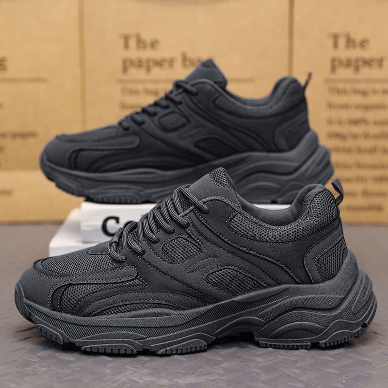 Pure black men's shoes spring 2026 new work safety shoes non-slip wear-resistant men's running sports dad shoes thick soles 2