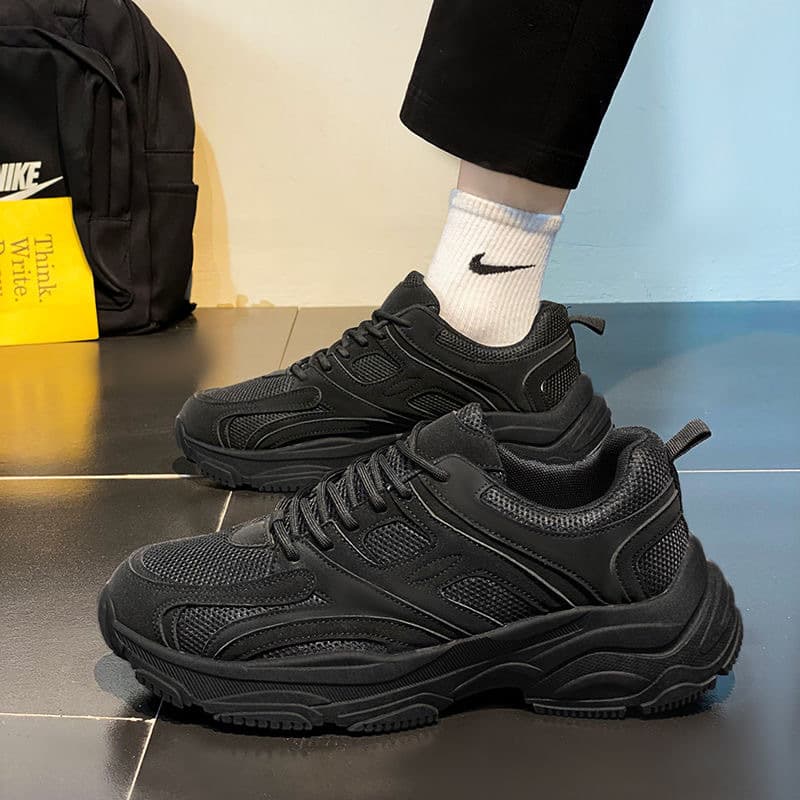 Pure black men's shoes spring 2026 new work safety shoes non-slip wear-resistant men's running sports dad shoes thick soles 3