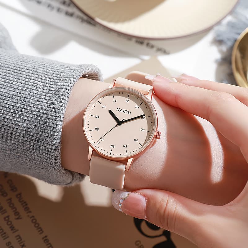 Universal fashionable swiss watch for men and women, silicone waterproof men's watch, Korean style 3