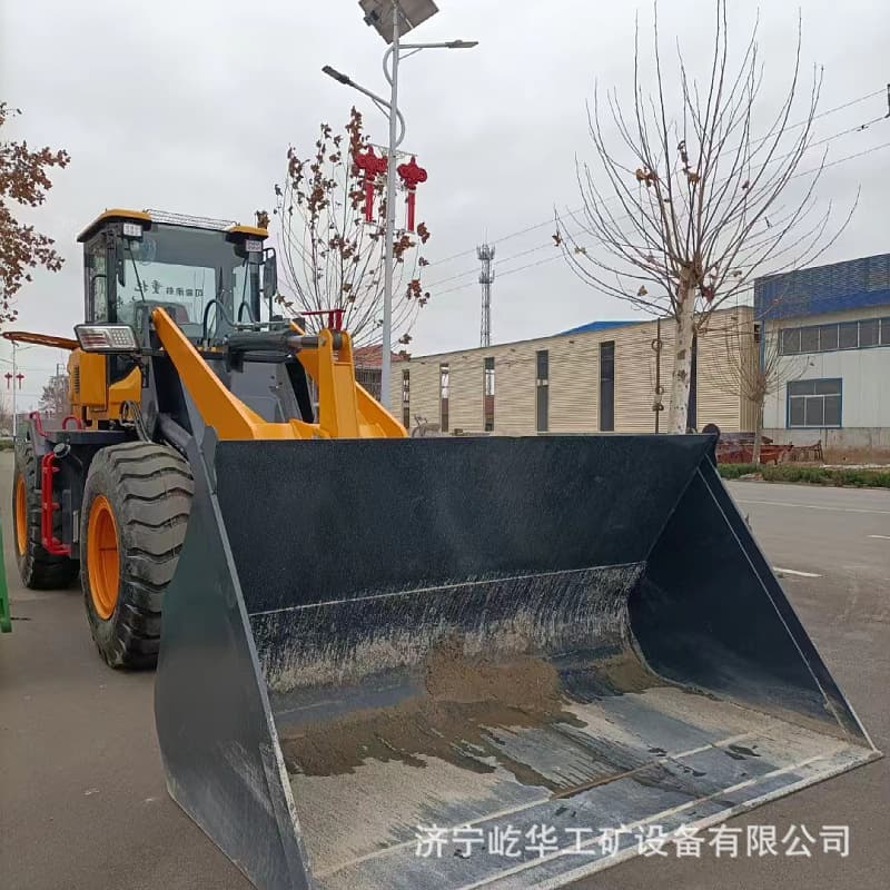Manufacturer supplies small forklift loader, four-wheel drive project, small construction site breeding household bulldozer 2