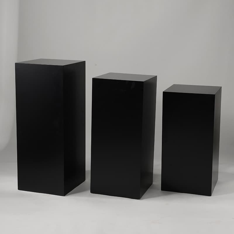 Wooden stand, mannequin head, square jewelry 5