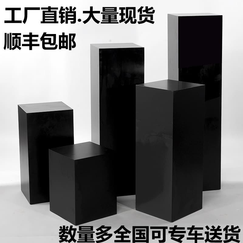 Wooden stand, mannequin head, square jewelry 1