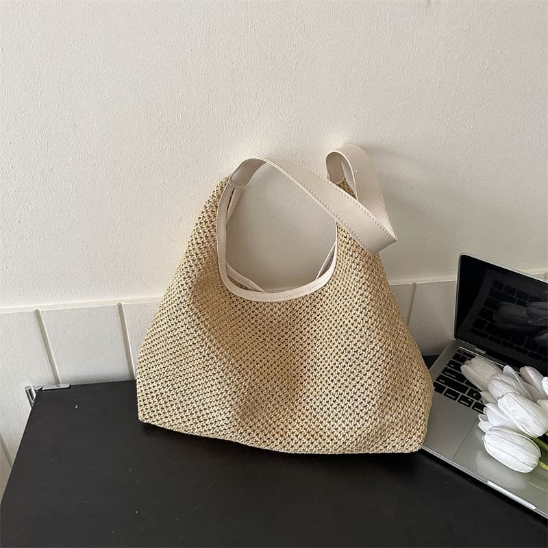 Summer handheld woven fashionable beach straw one-shoulder bag for traveling, western style 4