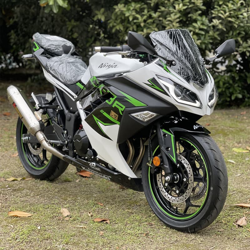 Foreign trade export wholesale retail domestic Kawasaki Little Ninja motorcycle sports car and locomotive road race new fuel vehicle 1