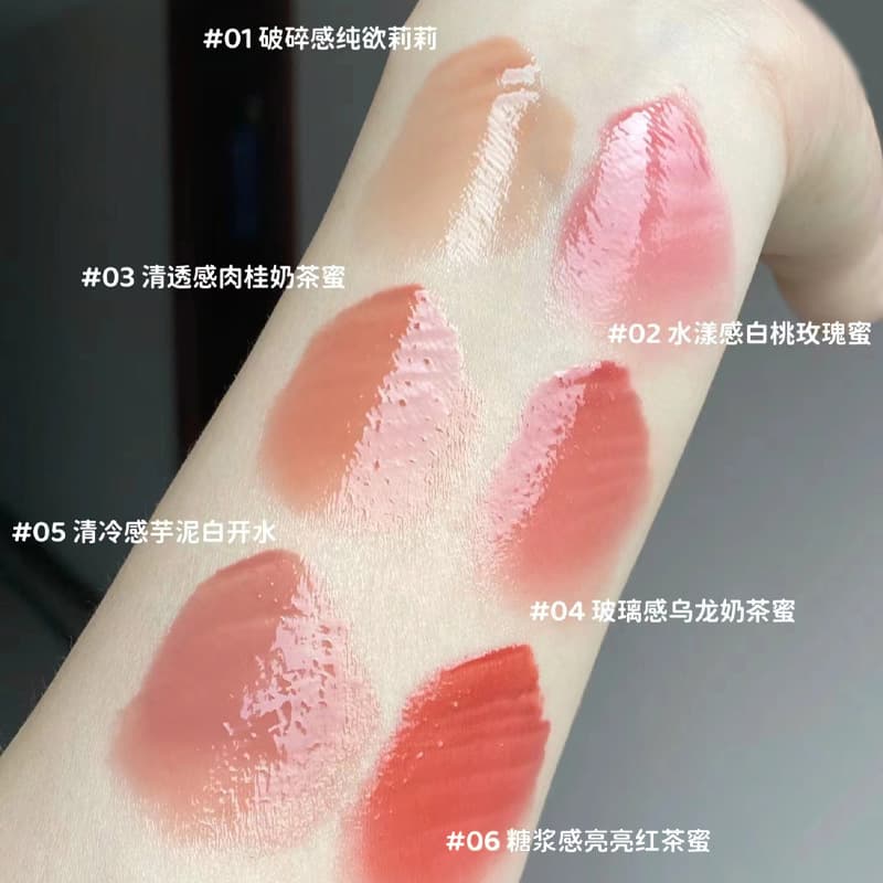 Transparent glossy lip gloss, lipstick, mirror effect 4