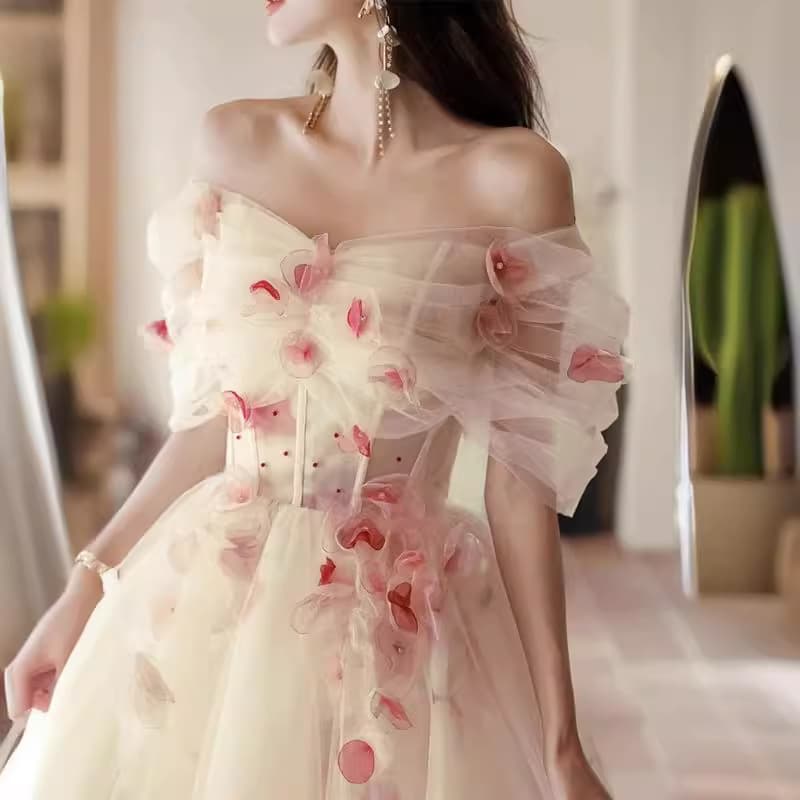 Wedding dress, fashionable evening dress, suit, open shoulders 3