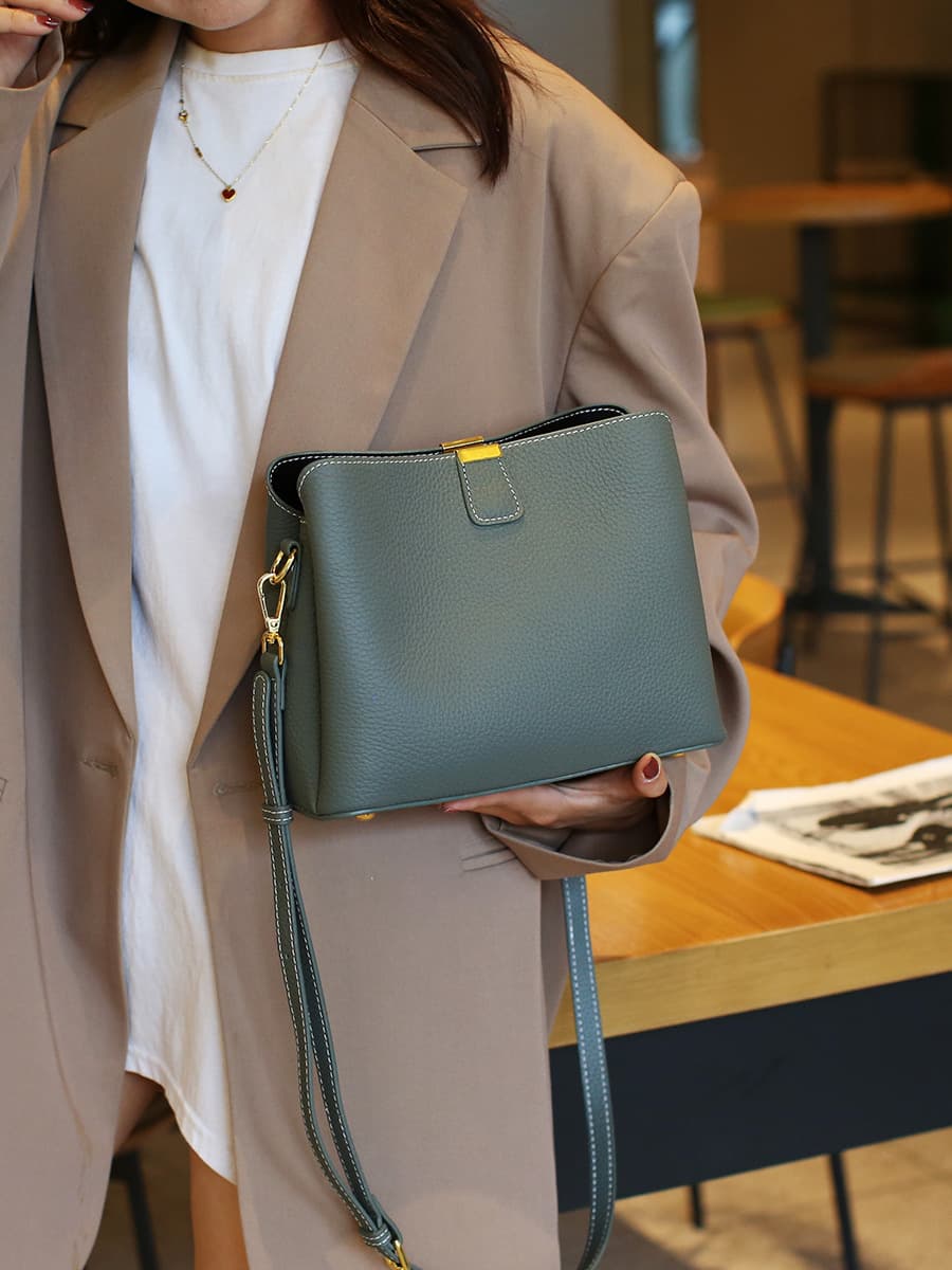 Fashionable leather capacious universal shoulder bag, one-shoulder bag, genuine leather 5