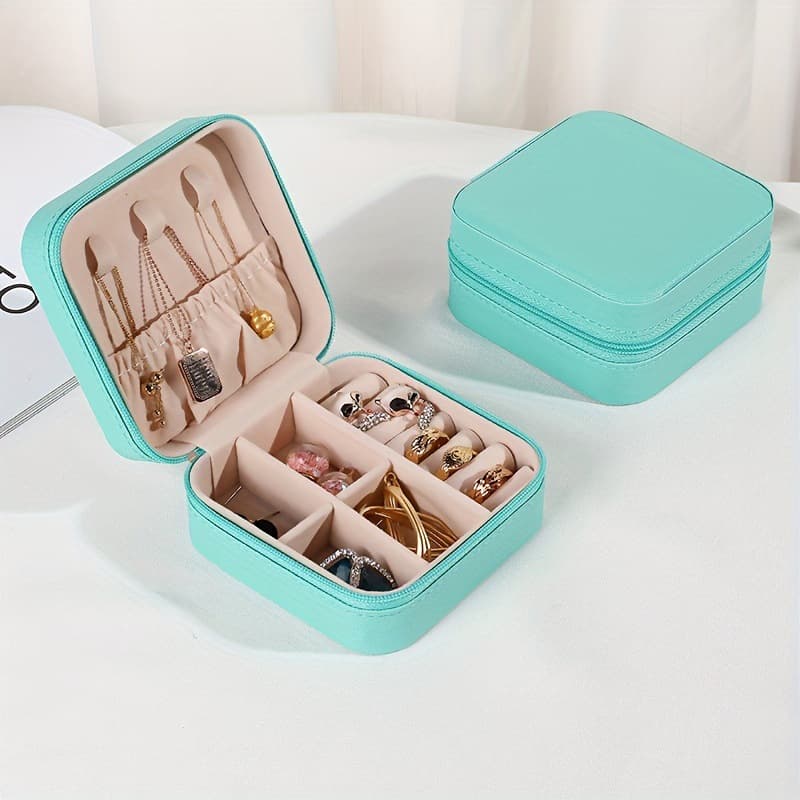 Accessory, storage box, ring, necklace and bracelet, chain, earrings, jewelry, storage system for traveling, treasure chest, gift box 6