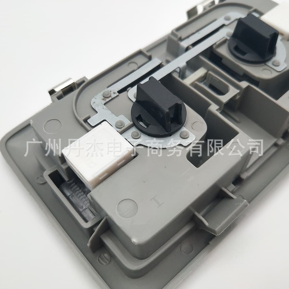 Suitable for Suzuki gray indoor dome light reading light car reading dome light 4