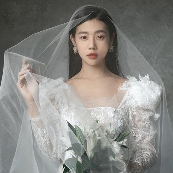 Bridal wedding veil high-definition ultra-transparent medium-hard soft gauze off-white bleached photo studio travel photo shoot with makeup styling plain gauze 2