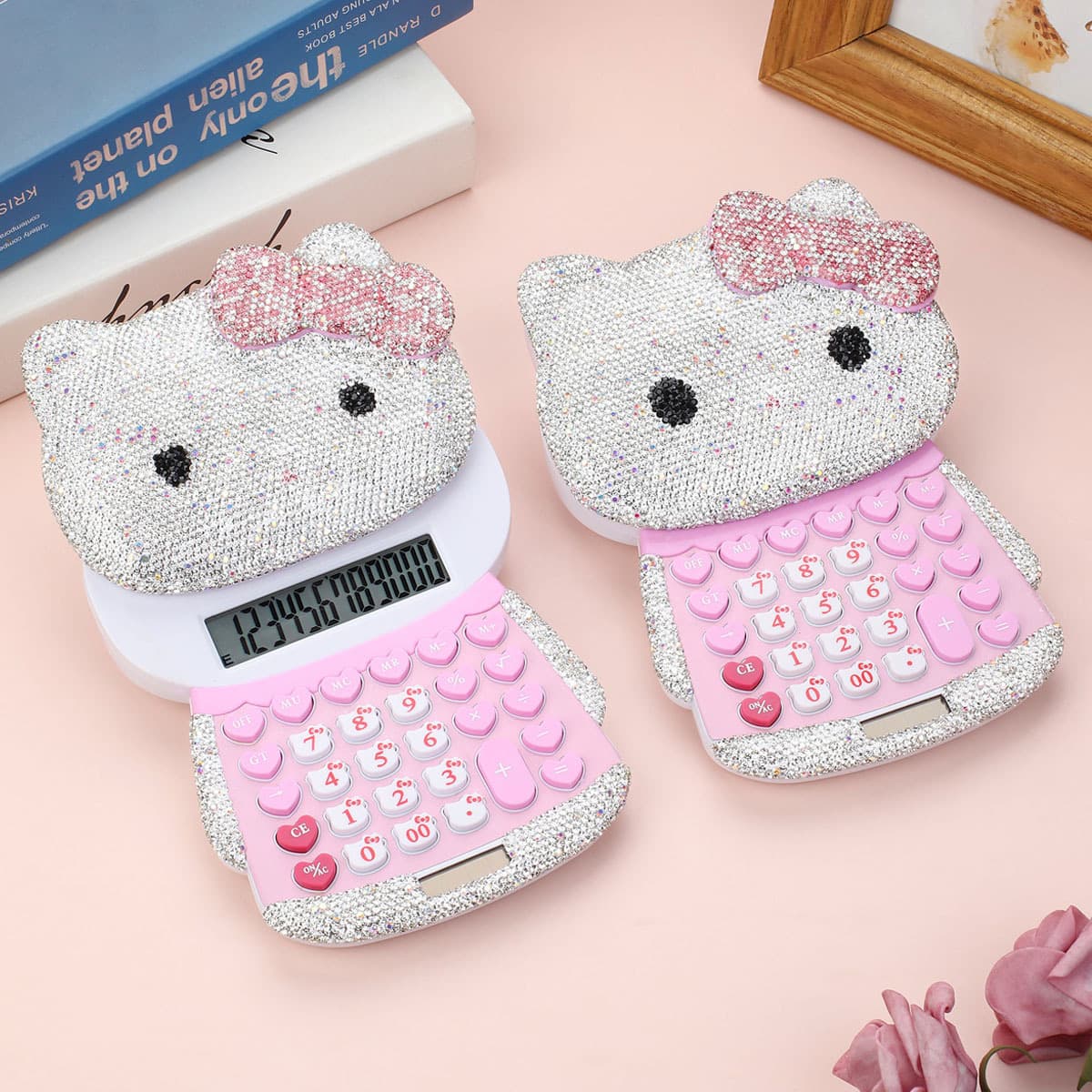Small portable high -value KT cat calculator girl cute cat push -cover financial office 12 -bit computer 4