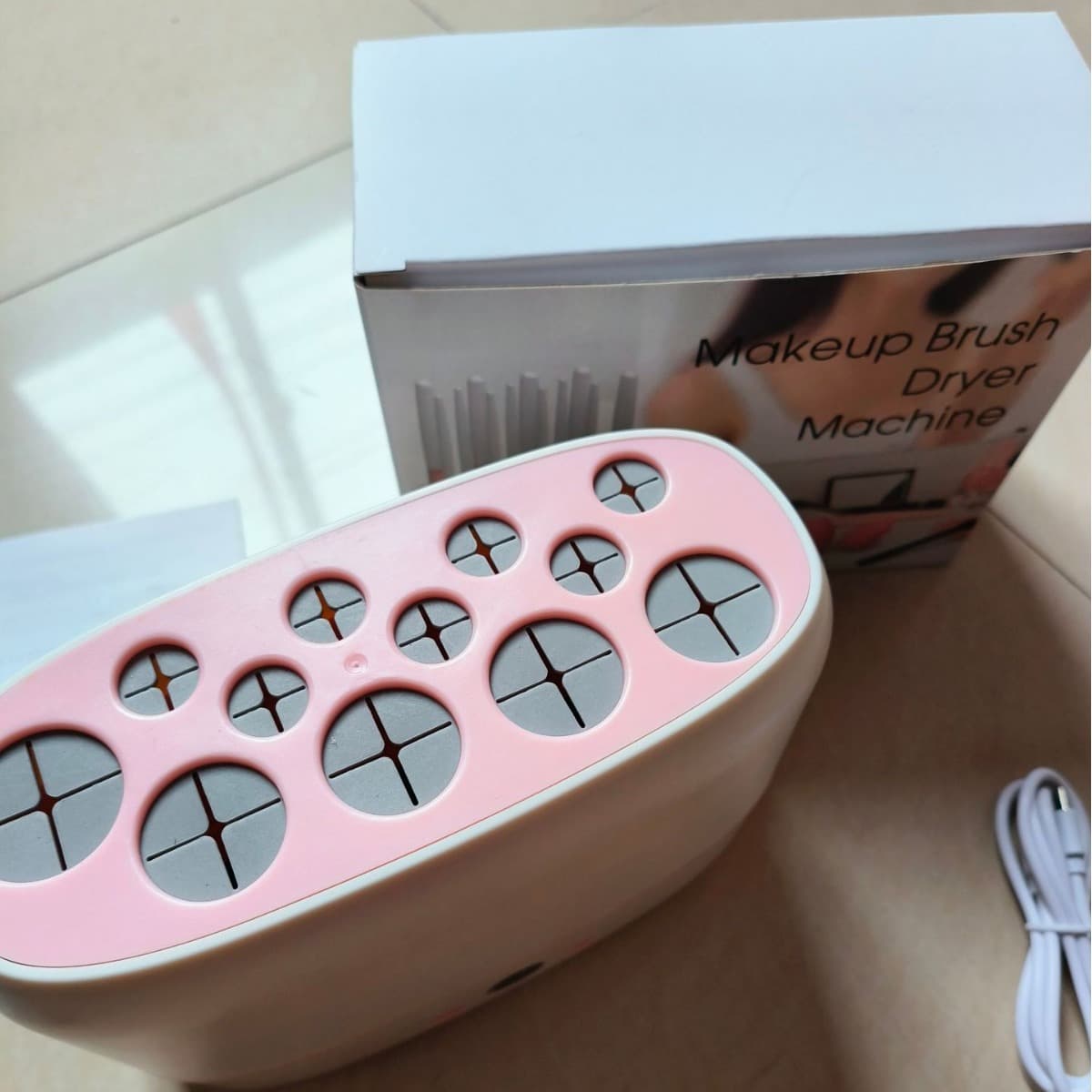 Universal cosmetic quick dry hygienic fast brush 1