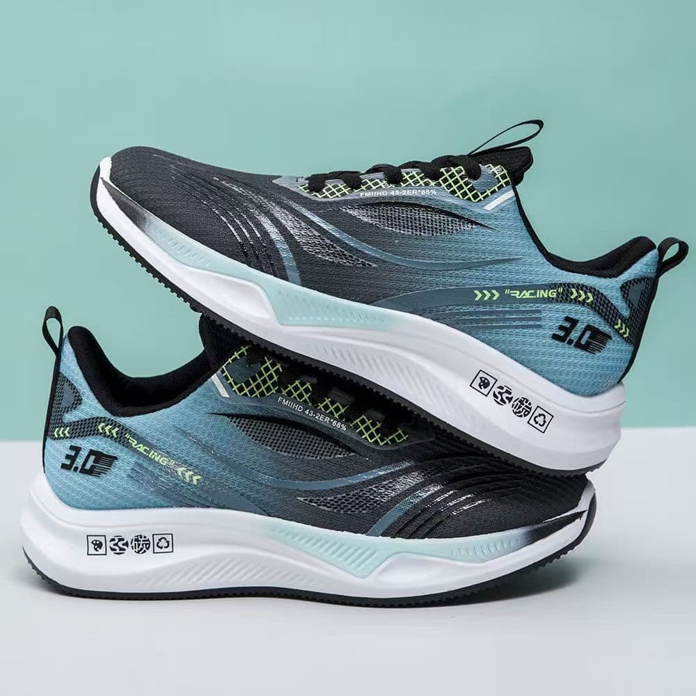 New summer ultra-light running shoes sports shoes breathable shock-absorbing student anti-slip light running men's shoes teenagers running shoes 2