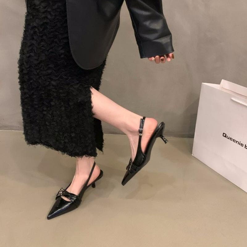 Niche high heels red Baotou sandals fairy shoes 2026 new spring and summer black French pointed toe shoes 4