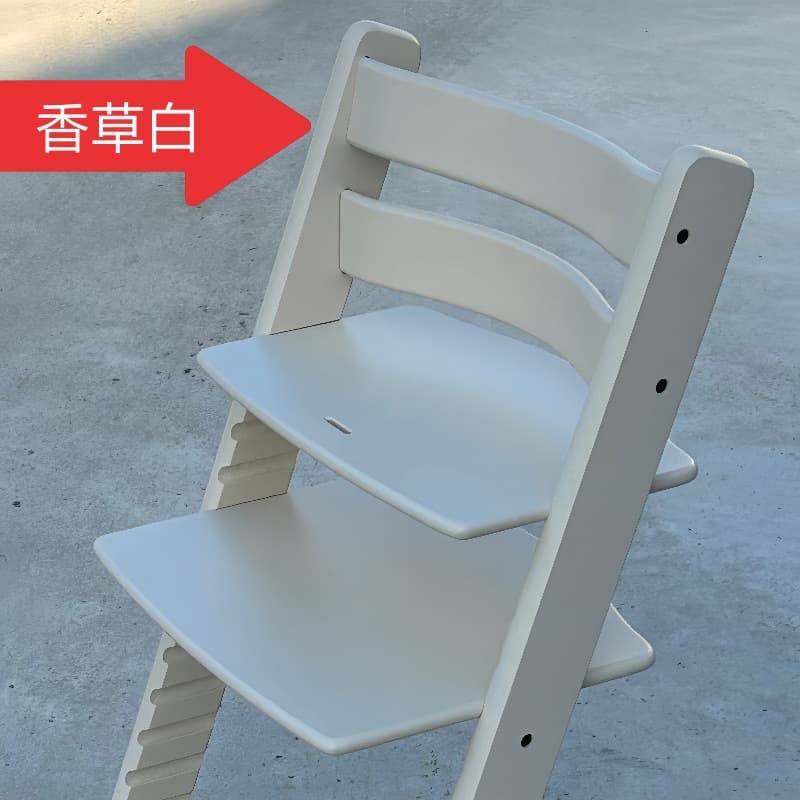 Children's universal teaching highchair from natural wood 3