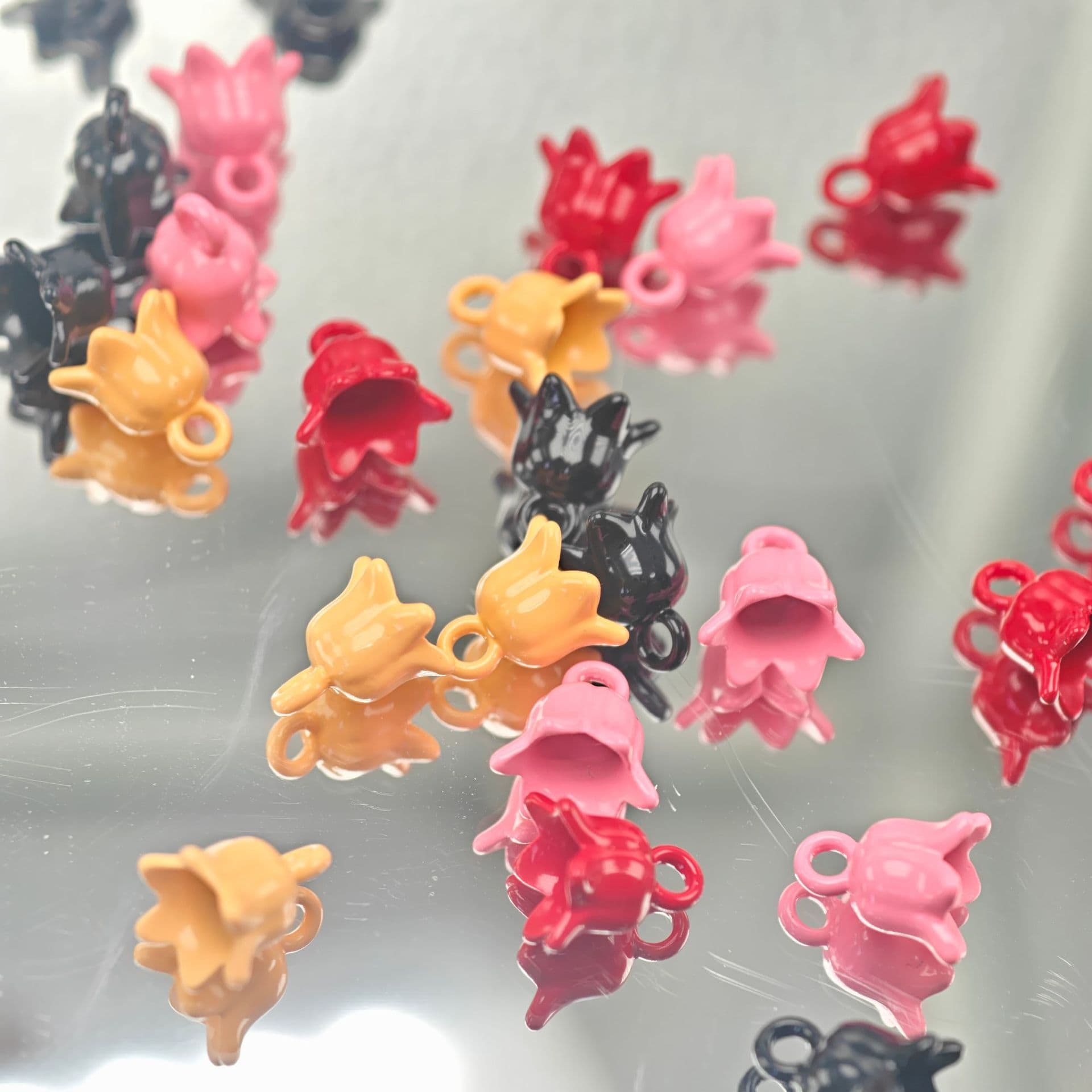 Pendant flower-shaped, cute bracelet, mobile phone, metal accessories, flowered 3