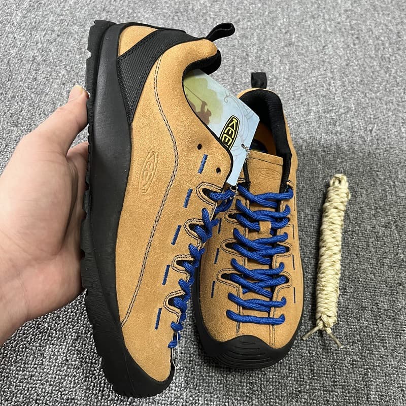 A generation of genuine leather ugly cute outdoor casual shoes Cohen hiking large-size couple shoes high-quality cross-border hiking shoes KEEN 3