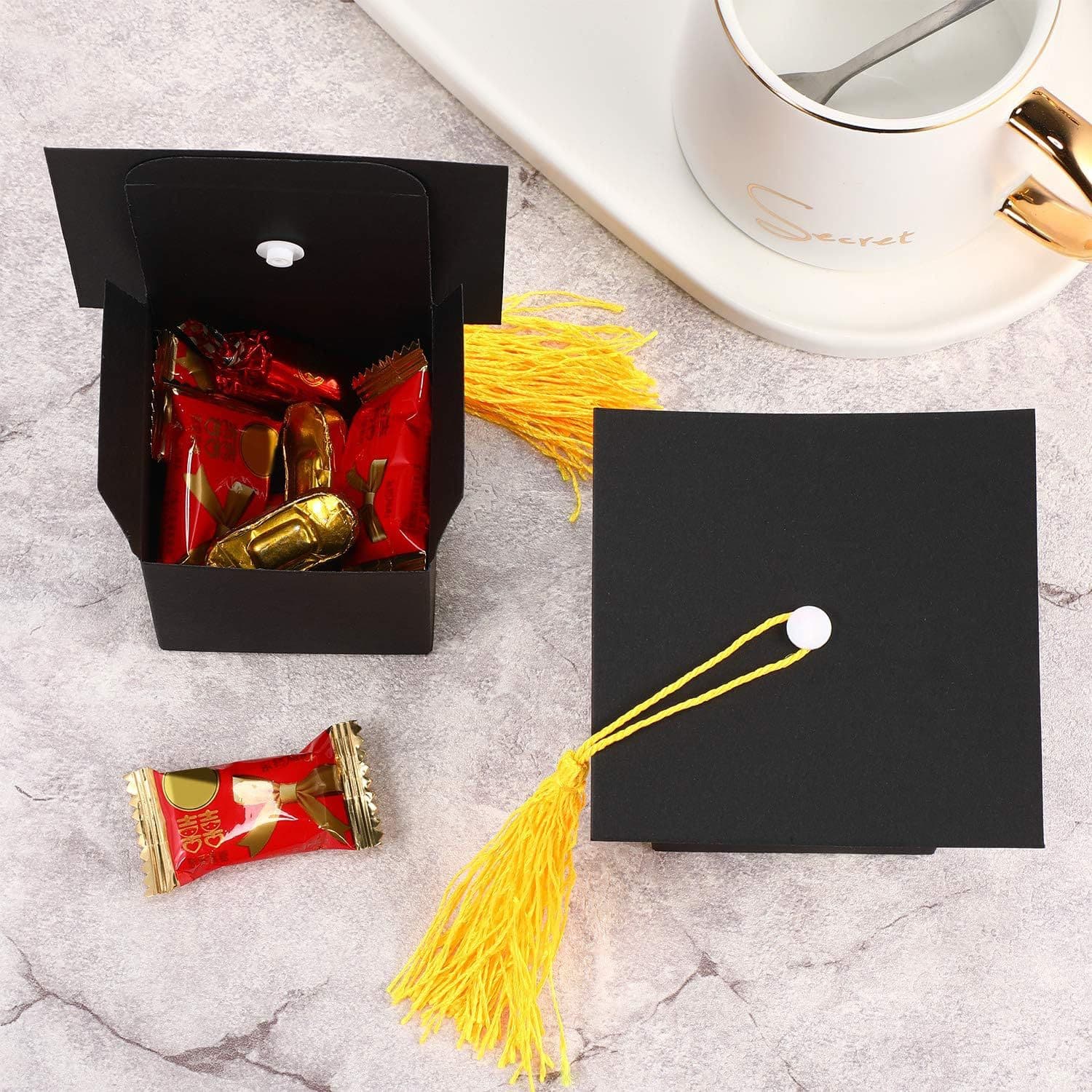 Cross-border creative new celebration bachelor's hat packaging box graduation party return wedding candy box spot European style 3