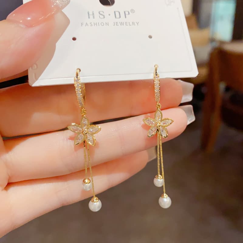 Sophisticated fashionable cute universal earrings with zircon pearl with tassels, Korean style, light luxury style, high-quality style, flowered 4