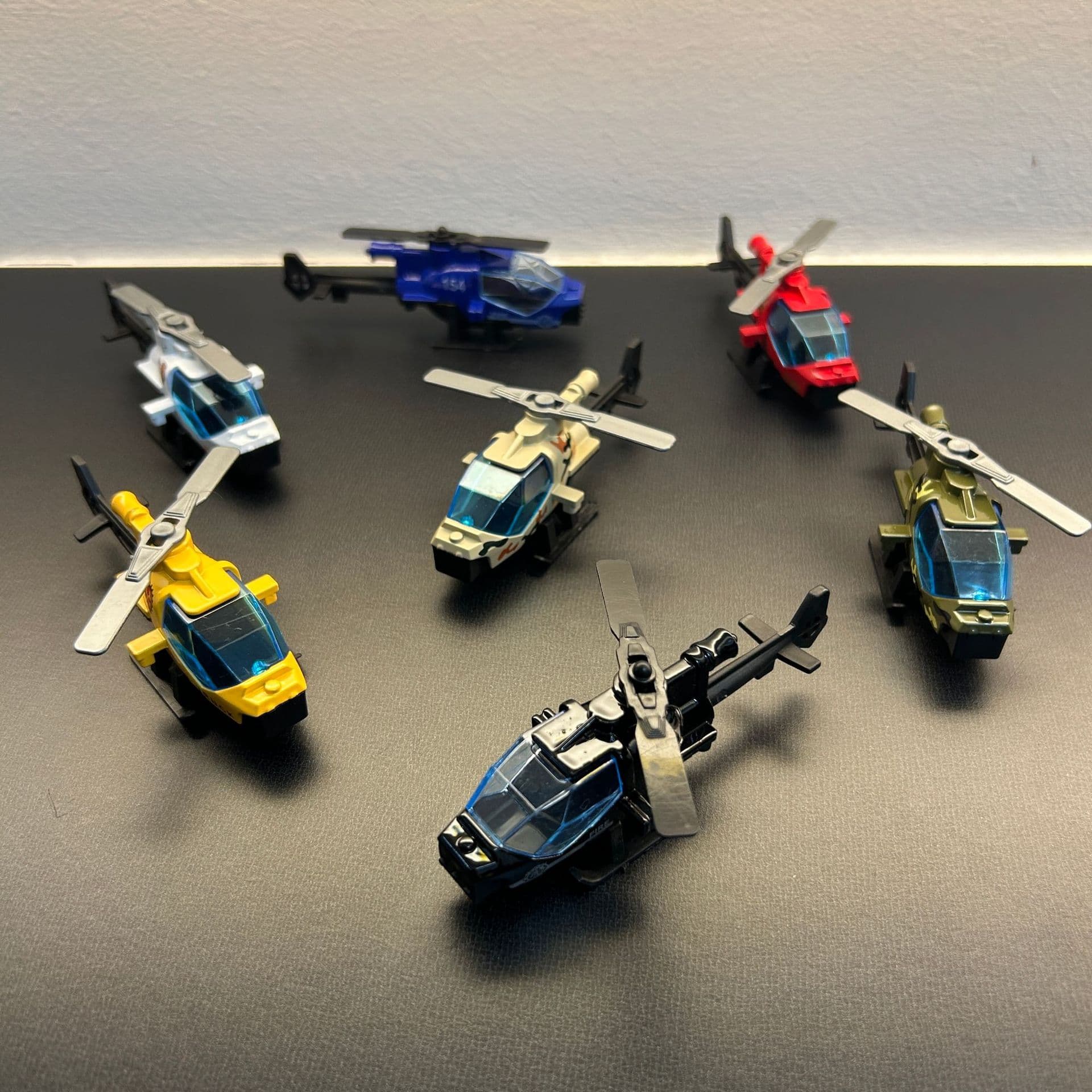 Airplane model, anti-static toy, realistic helicopter for boys 4