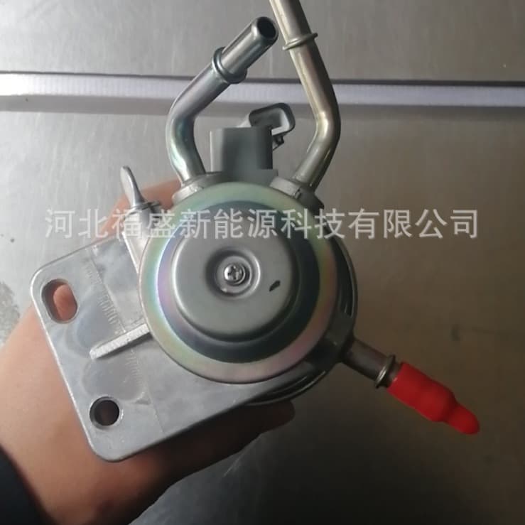 Factory supply spot MB220900 suitable for Mitsubishi car oil and water separator assembly 3