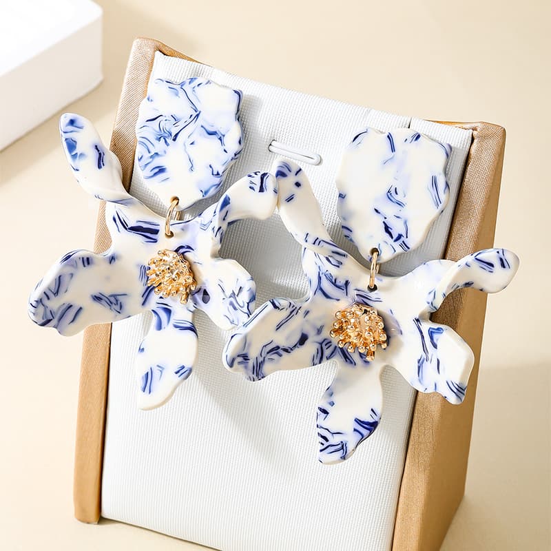 Fashionable women's acrylic blue and white earrings floral, accessory, 1 pair, flowered, Chinese style 3