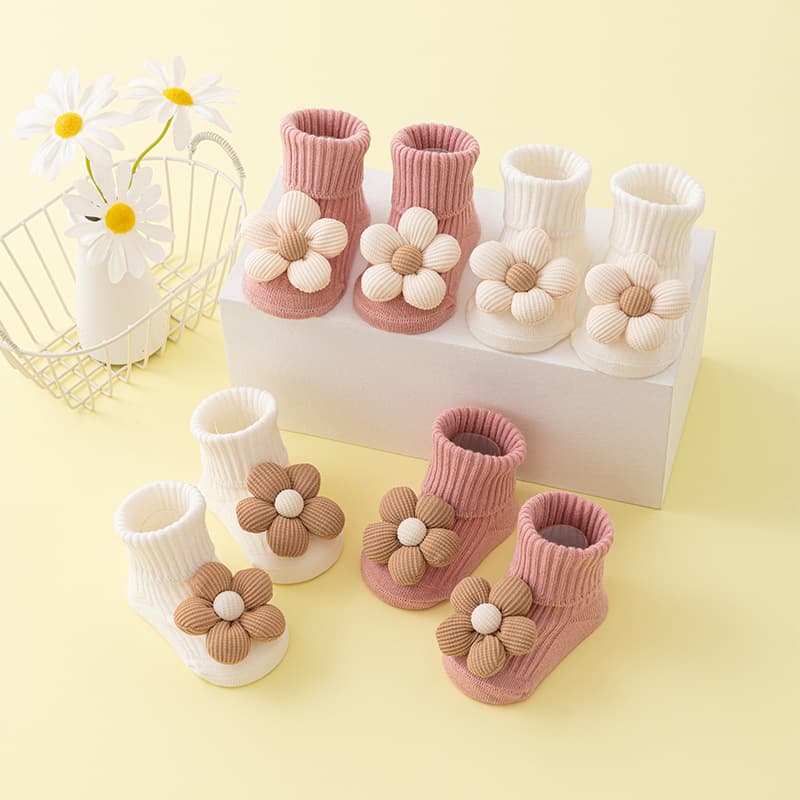 Children's brand socks, suitable for spring and autumn