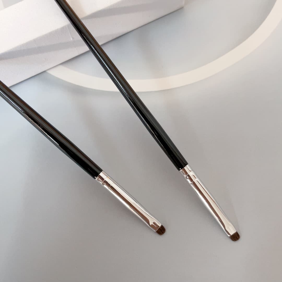 Pony, eye pencil, concealer brush for eye makeup 2