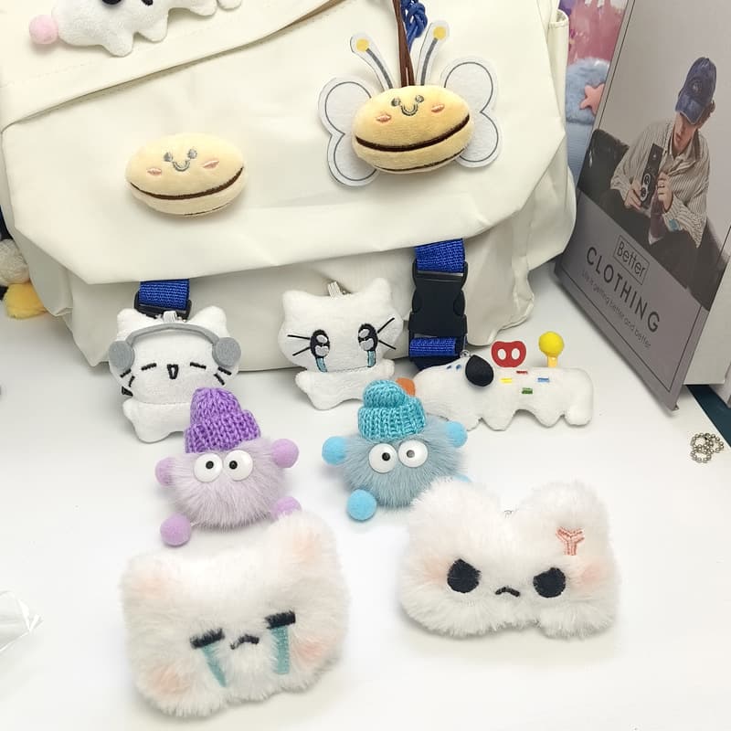 Plush doll, cartoon accessory, pendant, wind-up music headphones, bee 1