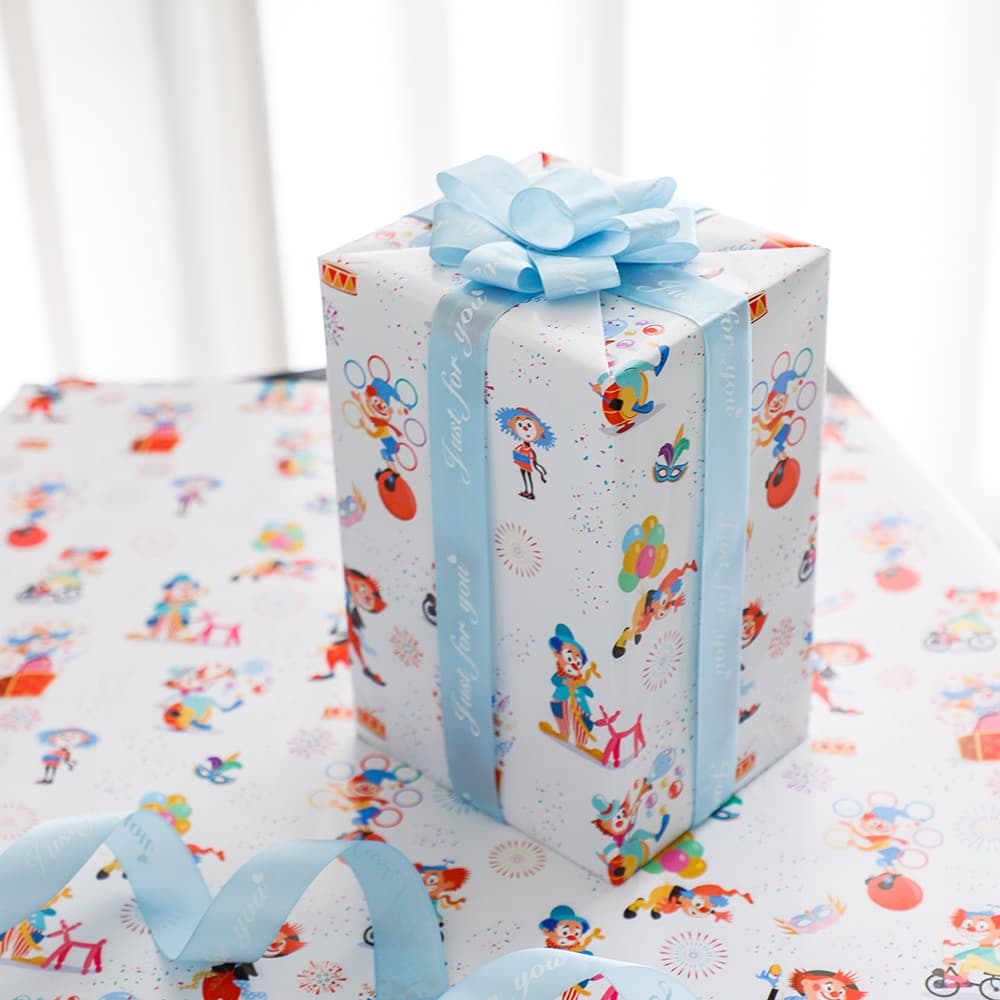Christmas cartoon pack for friend, gift box, trend of season, Birthday gift 5