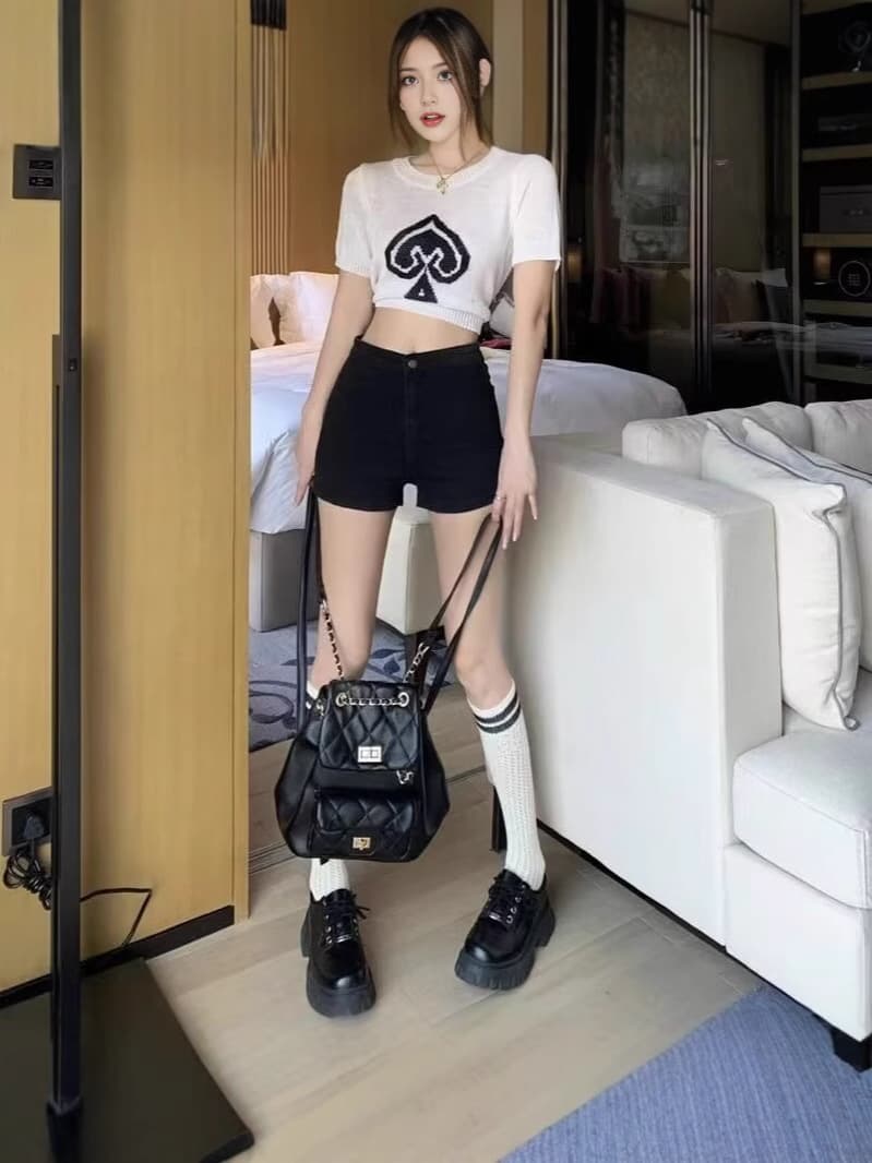 Black denim skirt, shorts, trousers, 2024 years, high waist, American style, hip-accented, tight, fitted, A-line 2