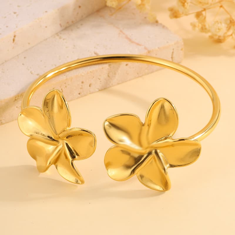 (Cross-border trading), retro bracelet stainless steel, accessory, European style, light luxury style, does not fade, flowered 2