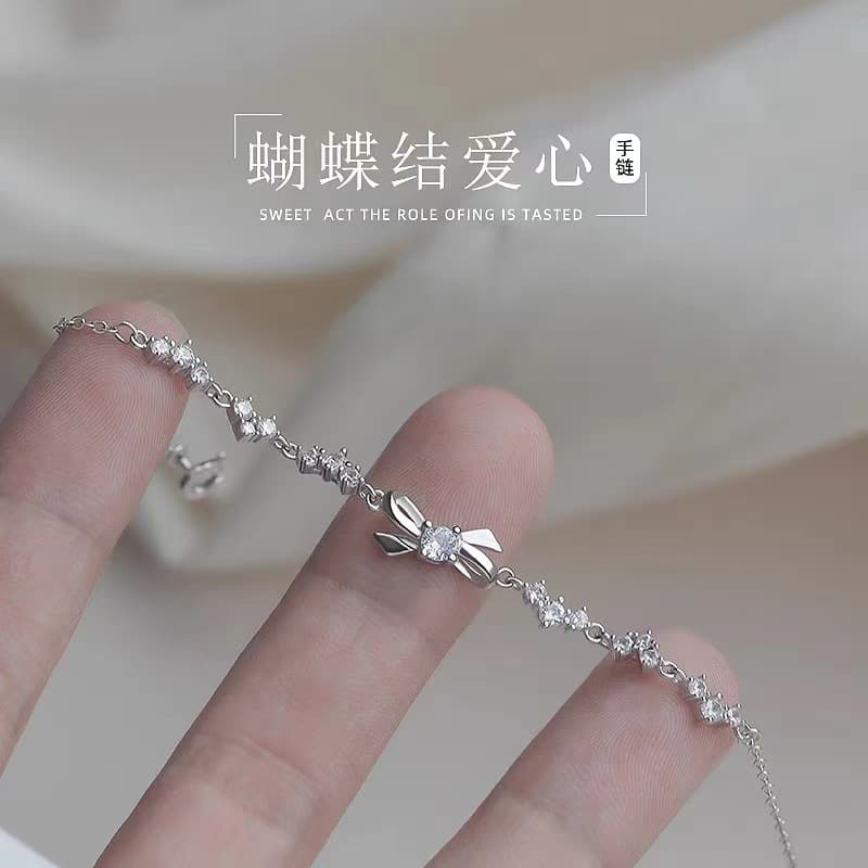 Sophisticated bracelet with bow, jewelry, light luxury style, high-end 4