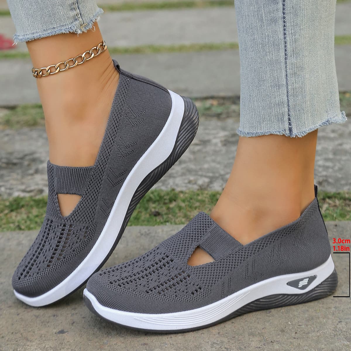 TEMU cross-border women's shoes casual shoes factory soft sole breathable fashion mother shoes sports shoes women's shipping 4