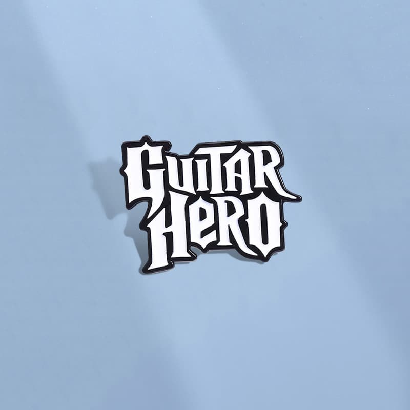[外贸新品"GUITAR HERO"影视周边纪念章趣味英文字母造型金属胸饰] 1